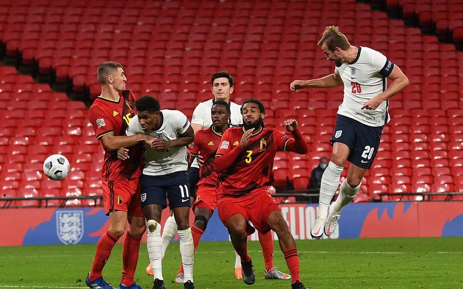 多特蒙德翻盘丹麦，范戴克扛起全队