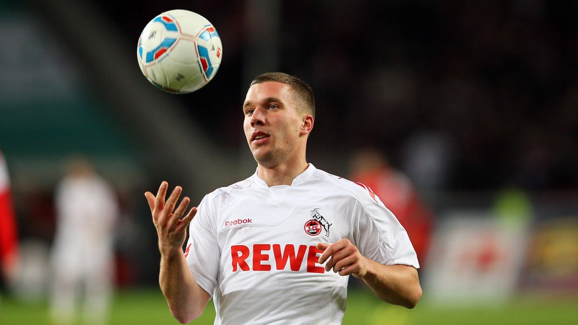 迪亚斯爆发点燃墨西哥争冠雄心，战术革命战胜韩国背后的足球密码