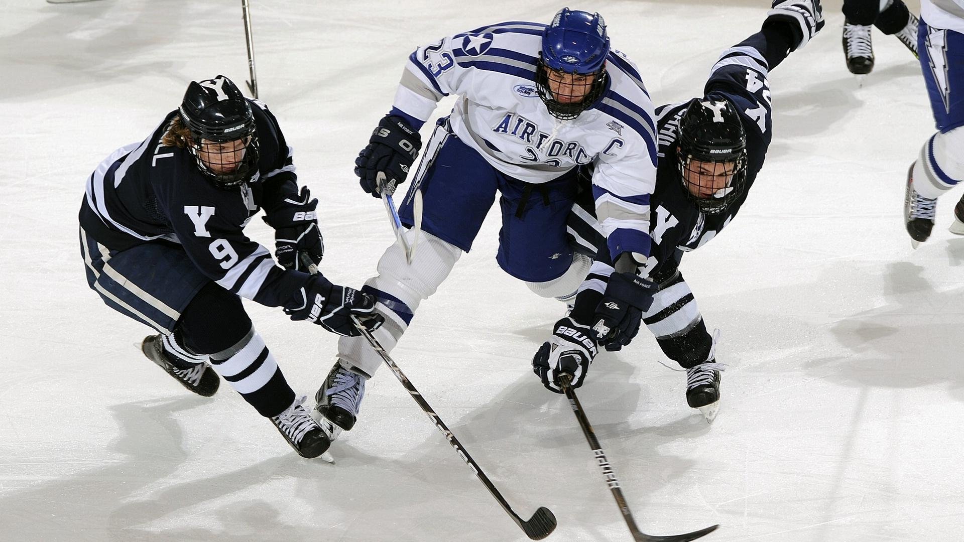 爱游戏tv-当伊萨克在NBA总决赛接管比赛，我想起了比利时打穿巴萨的那个夜晚